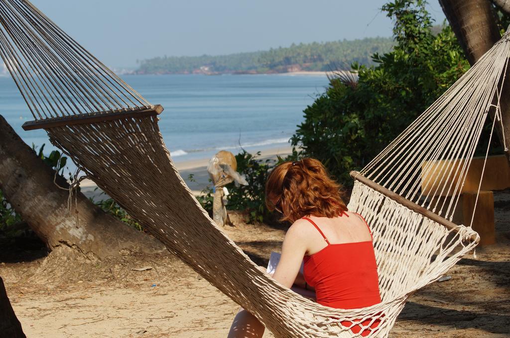 Chera Rocks Beach House Hotel Thottada Room photo