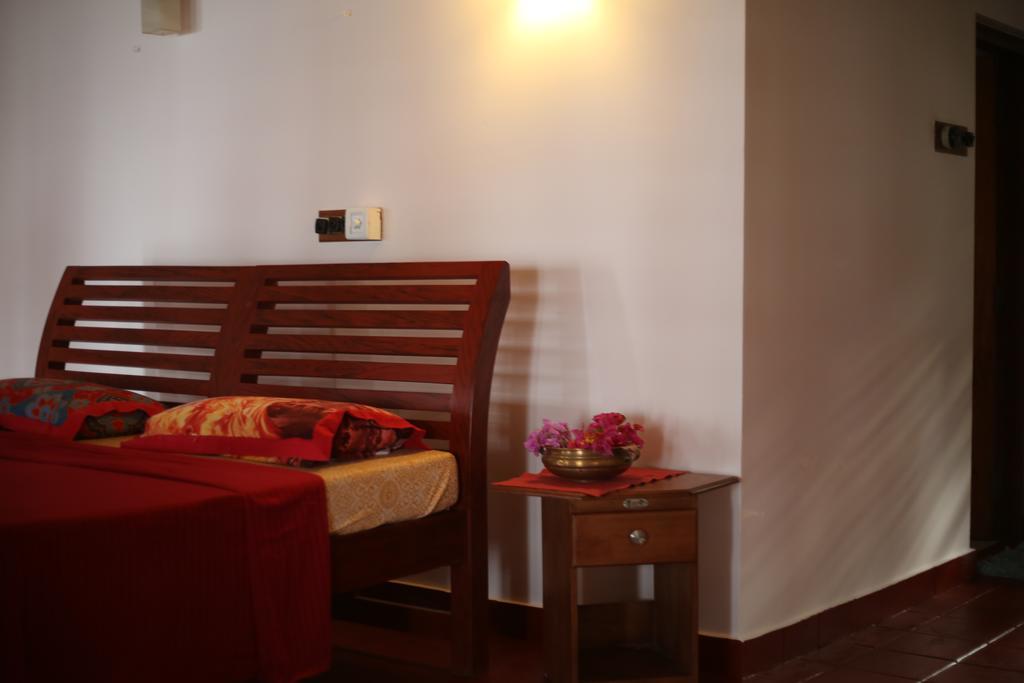 Chera Rocks Beach House Hotel Thottada Exterior photo